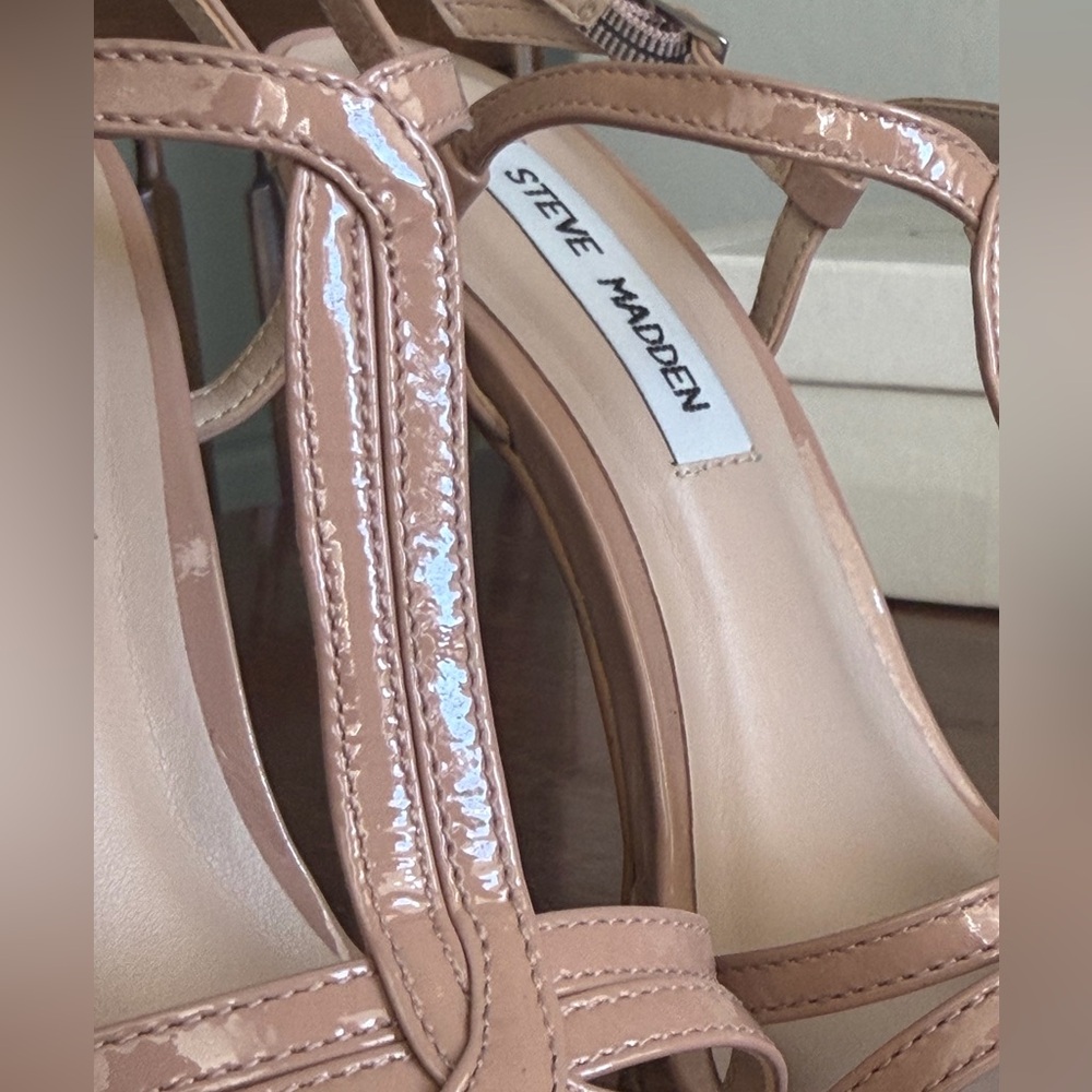 Steve Madden Nude Patent Leather Platform T-Strap Heels - Picture 8 of 10
